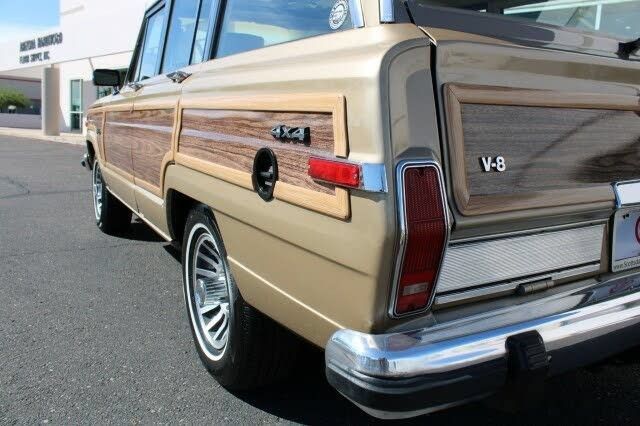Used 1990 Jeep Grand Wagoneer AWD/4WD image 37