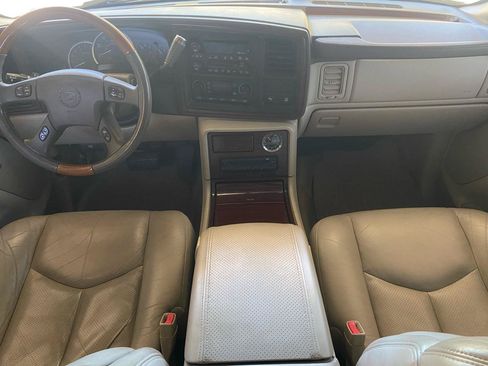 Used 2003 Cadillac Escalade 2WD image 22