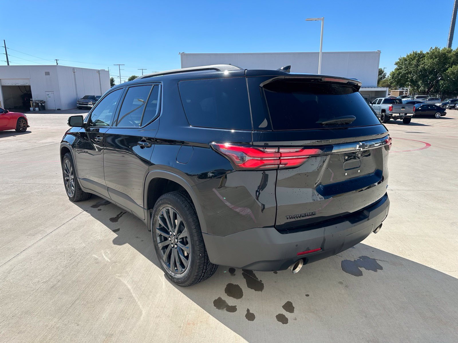 Used 2022 Chevrolet Traverse RS FWD image 5