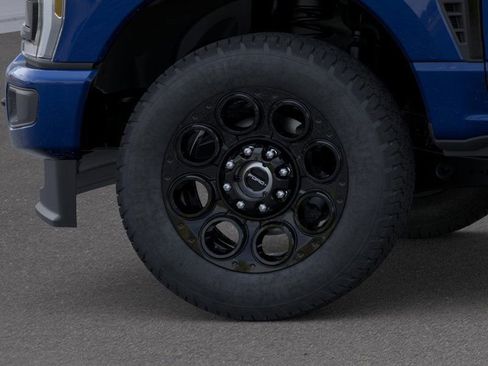 New 2026 Ford F250 Lariat w/ Black Appearance Package image 43