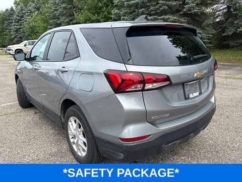 Used 2024 Chevrolet Equinox LS w/ LS Convenience Package FWD image 5