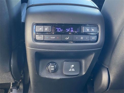 Used 2023 Hyundai Palisade Calligraphy image 11