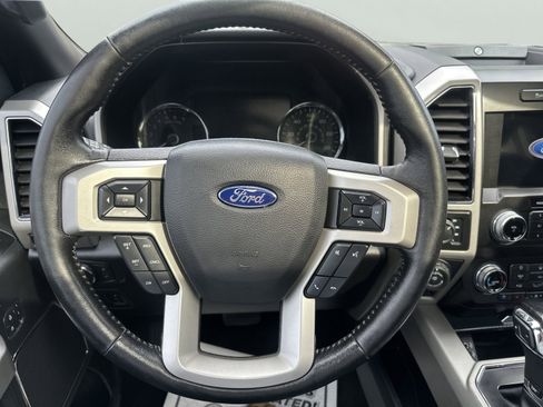 Used 2019 Ford F150 Lariat w/ Equipment Group 502A Luxury image 16