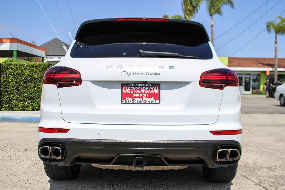 Used 2015 Porsche Cayenne Turbo AWD/4WD image 5
