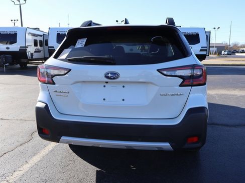 Used 2023 Subaru Outback Limited image 16