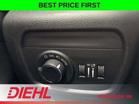 New 2026 Jeep Grand Cherokee L Laredo AWD/4WD image 25
