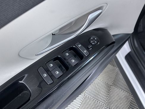 Used 2022 Hyundai Tucson Limited image 14