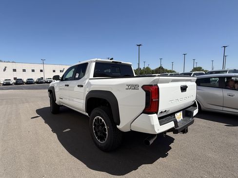 New 2026 Toyota Tacoma TRD Off-Road AWD/4WD image 3