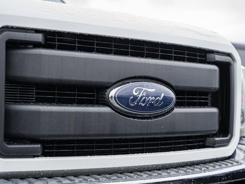 Used 2015 Ford F450 XL w/ XL Value Package image 17