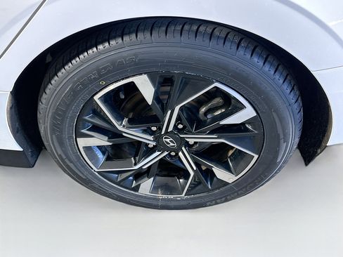 Used 2025 Hyundai Sonata SEL image 11