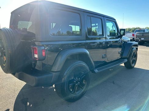 Used 2023 Jeep Wrangler Unlimited Sport AWD/4WD image 7