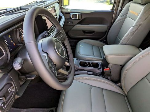 New 2025 Jeep Gladiator Mojave w/ Safety Group image 38