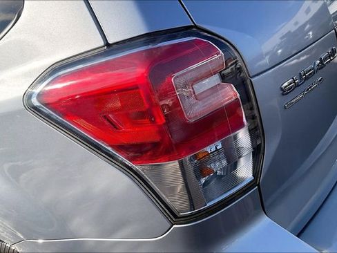 Used 2017 Subaru Forester 2.5i Premium image 29