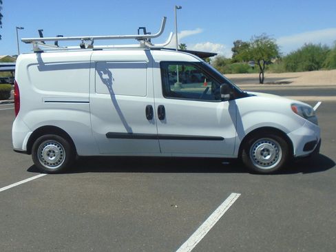 Used 2022 RAM ProMaster City Tradesman FWD image 6