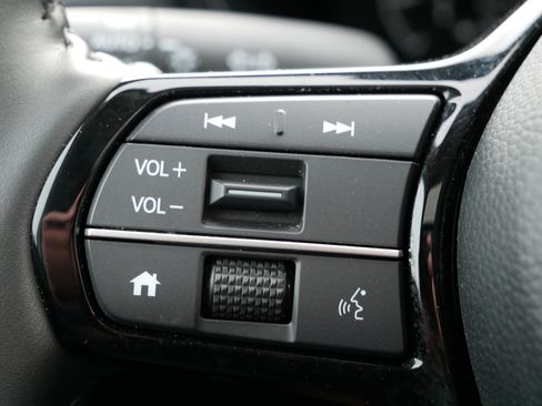 Used 2024 Honda CR-V EX-L image 31