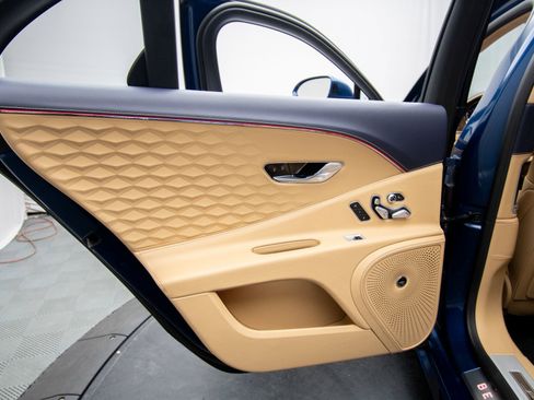 New 2026 Bentley Flying Spur Plug-In Hybrid AWD/4WD image 41
