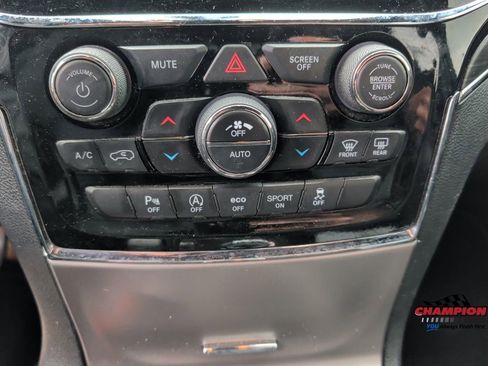 Used 2019 Jeep Grand Cherokee Limited AWD/4WD image 17