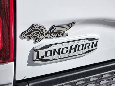 New 2026 RAM 2500 Limited AWD/4WD image 13