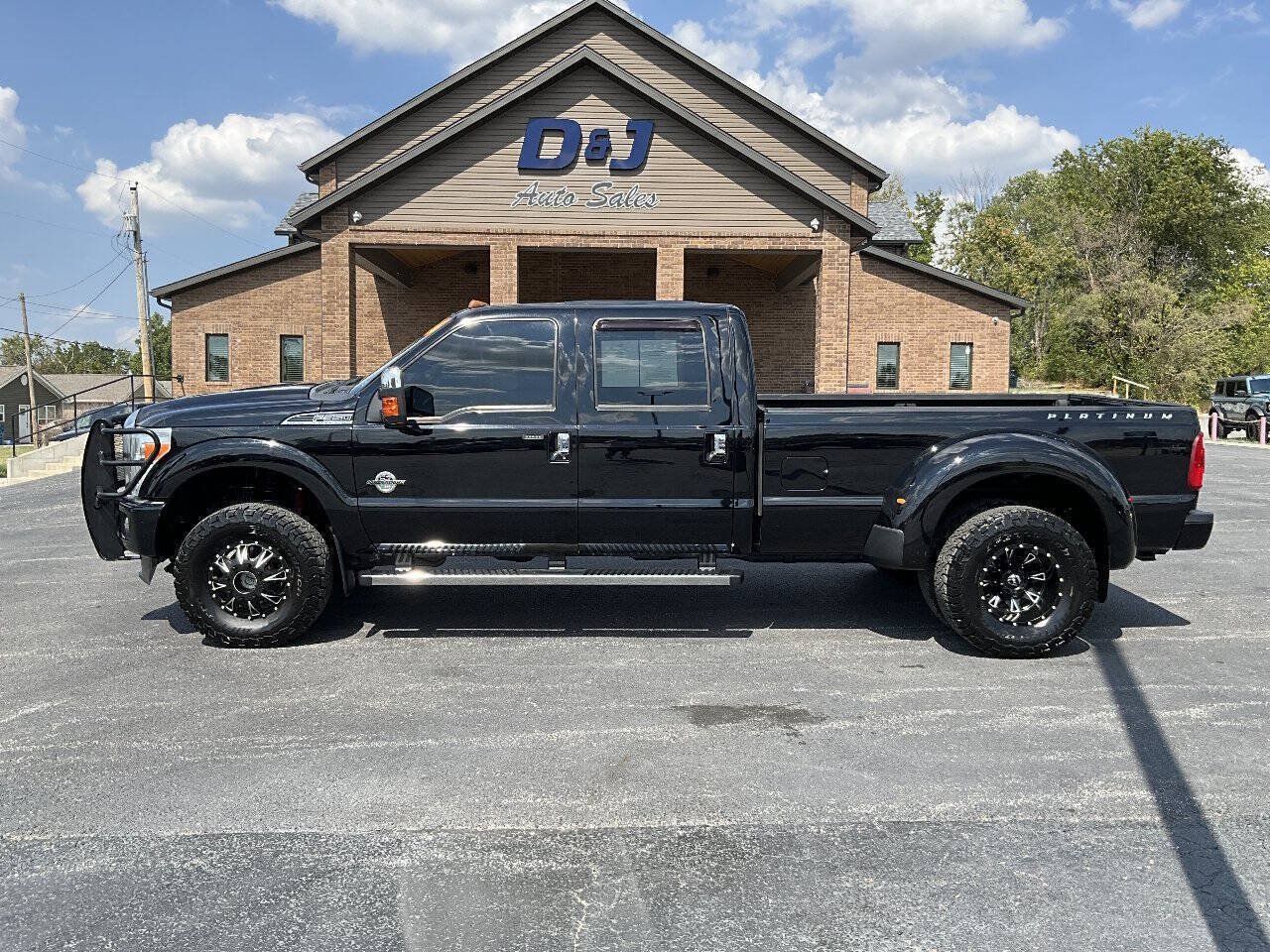 Used 2016 Ford F350 Platinum AWD/4WD image 2