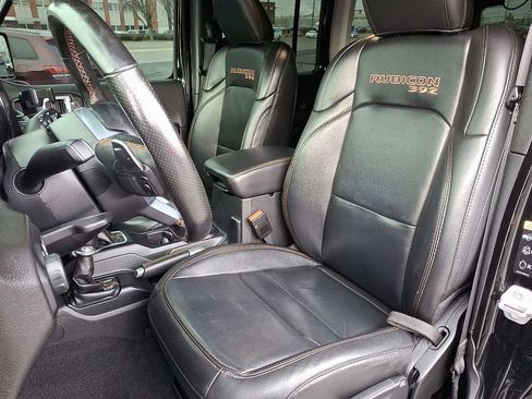 Used 2022 Jeep Wrangler Unlimited Rubicon image 16