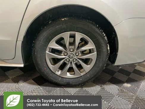 Certified 2024 Toyota Sienna XLE image 25