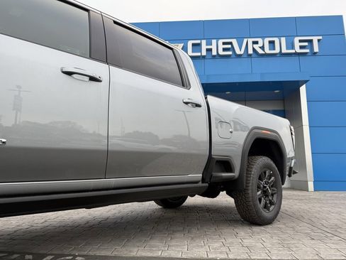 New 2026 GMC Sierra 2500 AT4 w/ AT4 Premium Plus Package image 7