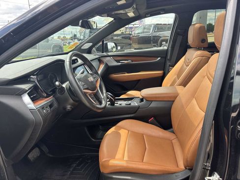 Certified 2024 Cadillac XT5 Premium Luxury AWD/4WD image 21