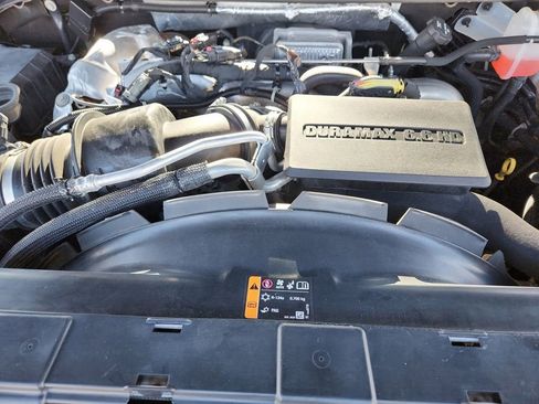 Used 2023 GMC Sierra 2500 AT4 w/ AT4 Preferred Package image 18