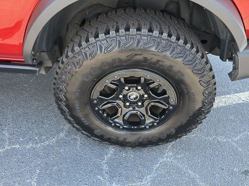 Used 2024 Ford Bronco Wildtrak AWD/4WD image 41