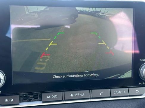 Used 2024 Nissan Sentra SV image 23