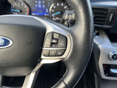 Used 2021 Ford Explorer XLT w/ Equipment Group 202A image 32