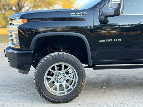 Used 2023 Chevrolet Silverado 2500 High Country w/ Safety Package II image 25