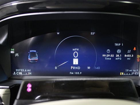 Used 2025 Lincoln Corsair Reserve w/ Equipment Group 202A image 20