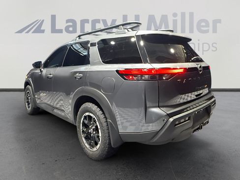 Certified 2024 Nissan Pathfinder Rock Creek image 3
