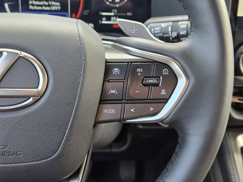 Used 2025 Lexus GX 550 image 38