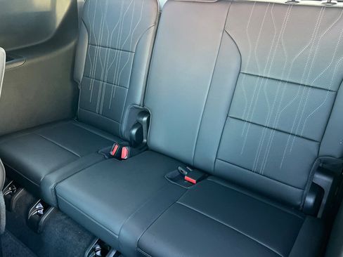 New 2026 Buick Enclave Avenir w/ Super Cruise Package image 14