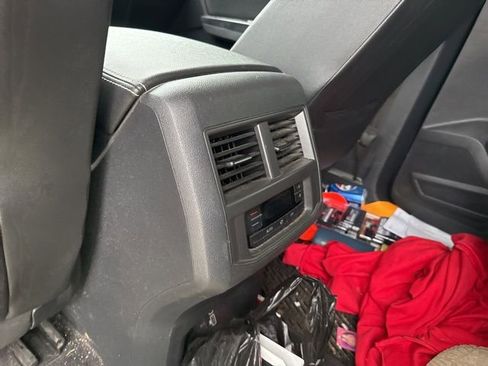 Used 2021 Volkswagen Atlas SE image 34