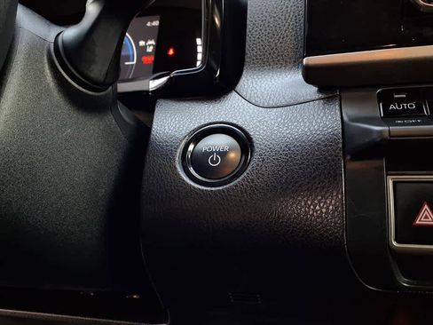 Used 2025 Toyota Camry LE image 14