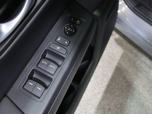 Used 2023 Honda CR-V EX image 14