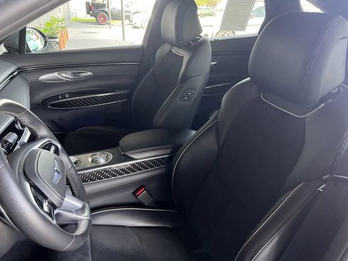 Used 2022 Genesis GV70 3.5T Sport w/ Sport Prestige Package AWD/4WD image 15