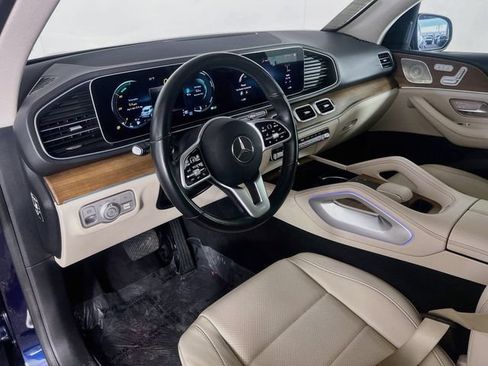 Used 2022 Mercedes-Benz GLE 350 w/ Premium Package image 11