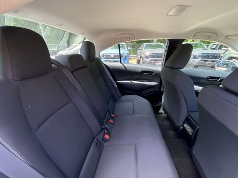 Used 2024 Toyota Corolla LE FWD image 27