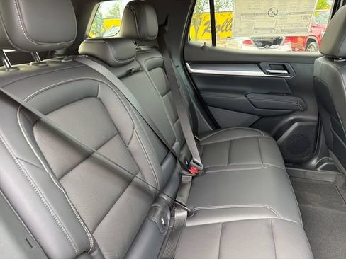 New 2027 GMC Terrain Elevation w/ Elevation Premium Package FWD image 22
