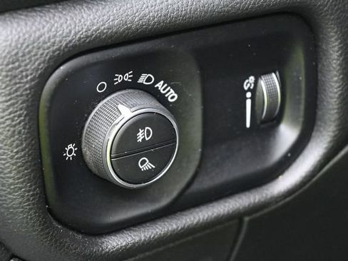 Used 2023 RAM 1500 Big Horn AWD/4WD image 15