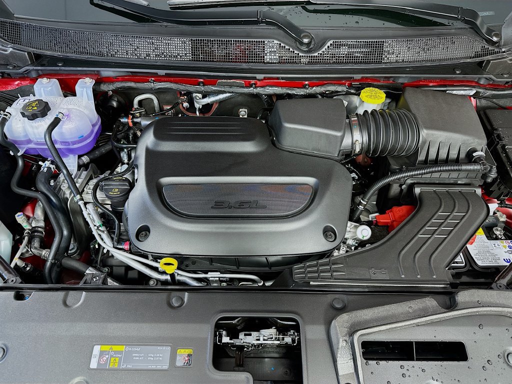 New 2027 Chrysler Pacifica Select FWD image 17