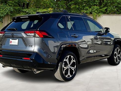 Certified 2025 Toyota RAV4 XSE image 5