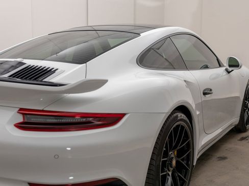 Used 2019 Porsche 911 Turbo S image 11