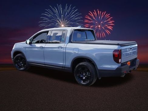 Used 2025 Honda Ridgeline Black Edition image 8