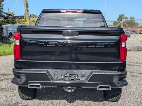 Used 2021 Chevrolet Silverado 1500 LT Trail Boss w/ Bed Protection Package AWD/4WD image 4