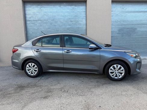 Used 2019 Kia Rio S FWD image 11
